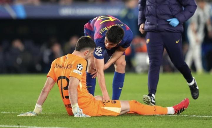  巴萨欧冠大胜后，霍安-加西亚小腿不适；更衣室透露情况乐观。 体育新闻 巴萨欧冠大胜后，霍安-加西亚小腿不适；更衣室透露情况乐观。 体育新闻