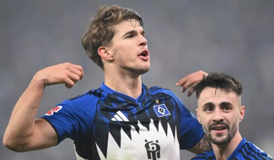  年轻中卫强势崛起，武什科维奇身价显著飙升。 体育新闻