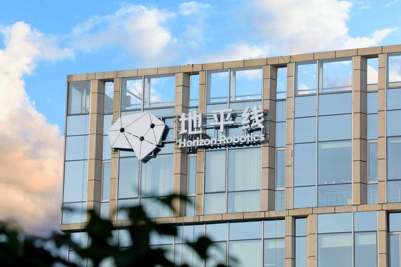  智驾时代的深潜者：从地平线十年征程看物理AI的哲学图景 IT技术 智驾时代的深潜者：从地平线十年征程看物理AI的哲学图景 IT技术