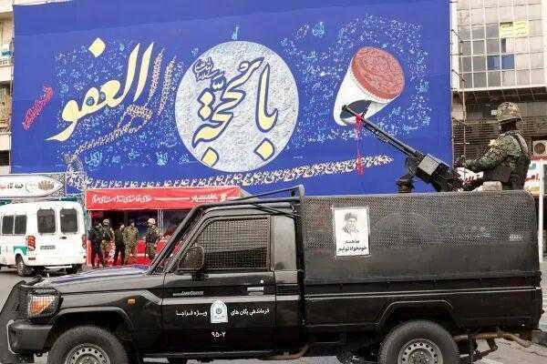  深度揭秘：伊朗政坛权力更迭与“狠人”上位的战略真相 新闻