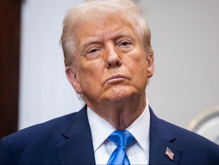  北约裂痕中的隐形扩张：梅德韦杰夫为何预警欧洲军事化进程？ 新闻