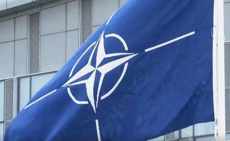  北约裂痕中的隐形扩张：梅德韦杰夫为何预警欧洲军事化进程？ 新闻