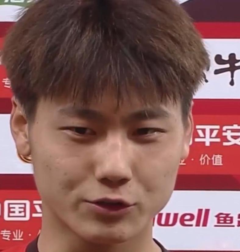  赛场惊魂：U23国足的生死博弈与新星闪耀 体育新闻