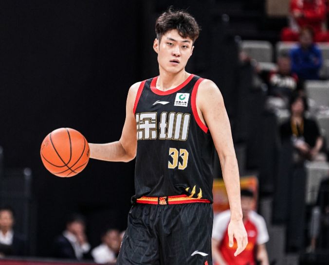 王浩然32分背后：深圳8连胜的技术密码与战术重构