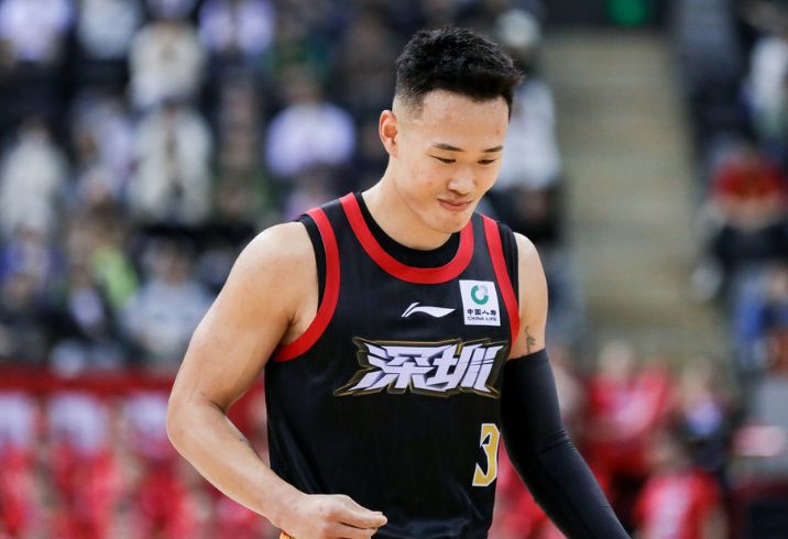  王浩然32分背后：深圳8连胜的技术密码与战术重构 体育新闻