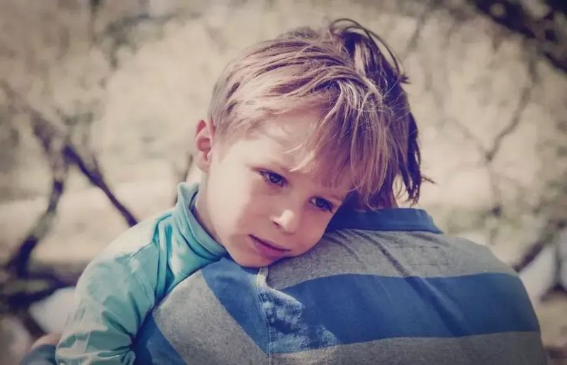 从“外部驱动”到“内在秩序”：三步重构法让孩子实现真正自律