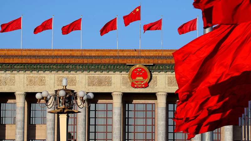  从8人间到万人舞台：何广智解码上海喜剧生态的底层逻辑 娱乐新闻