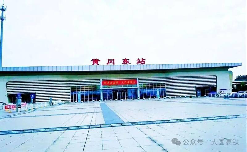  技术拆解：湖北北上高铁「三线并进」如何重塑国家高铁网络底层逻辑 新闻