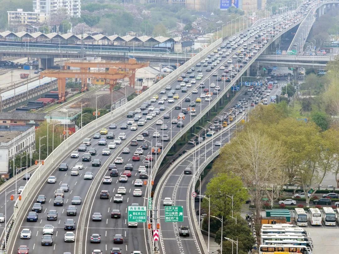  数据拆解：2026清明春假叠加期的消费结构性变化 股票财经