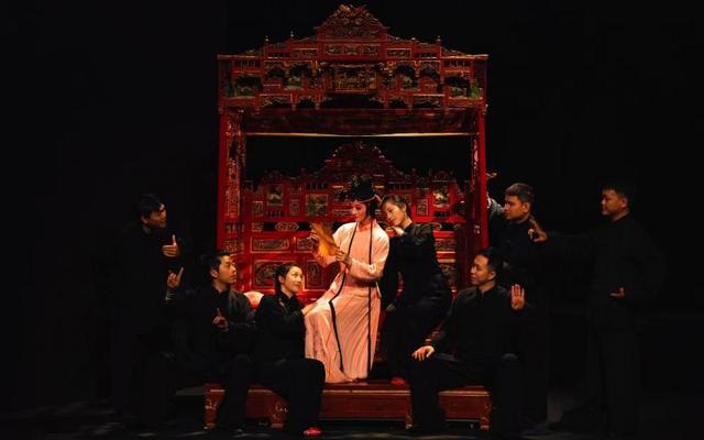  从偶像剧到900年梨园戏：曾龙的创作方法论 娱乐新闻